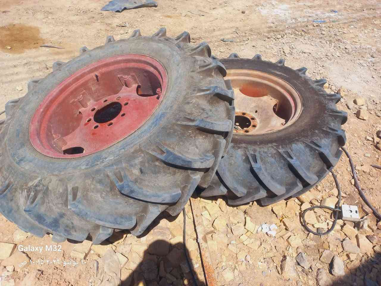 تايرات عنتر ٧١ مستخدمات قليل جدا  تركي اصلي حجم 28 \14     العنوان ميسان  ***********
