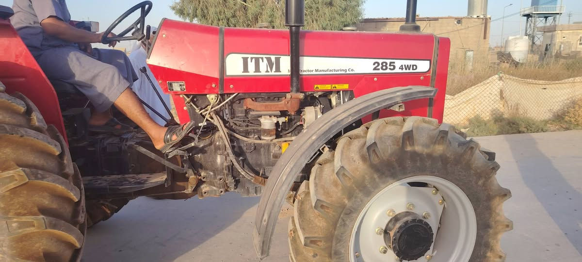 تركتر للبيع موديل 2024 السعر اتصل ع رقم ***********
