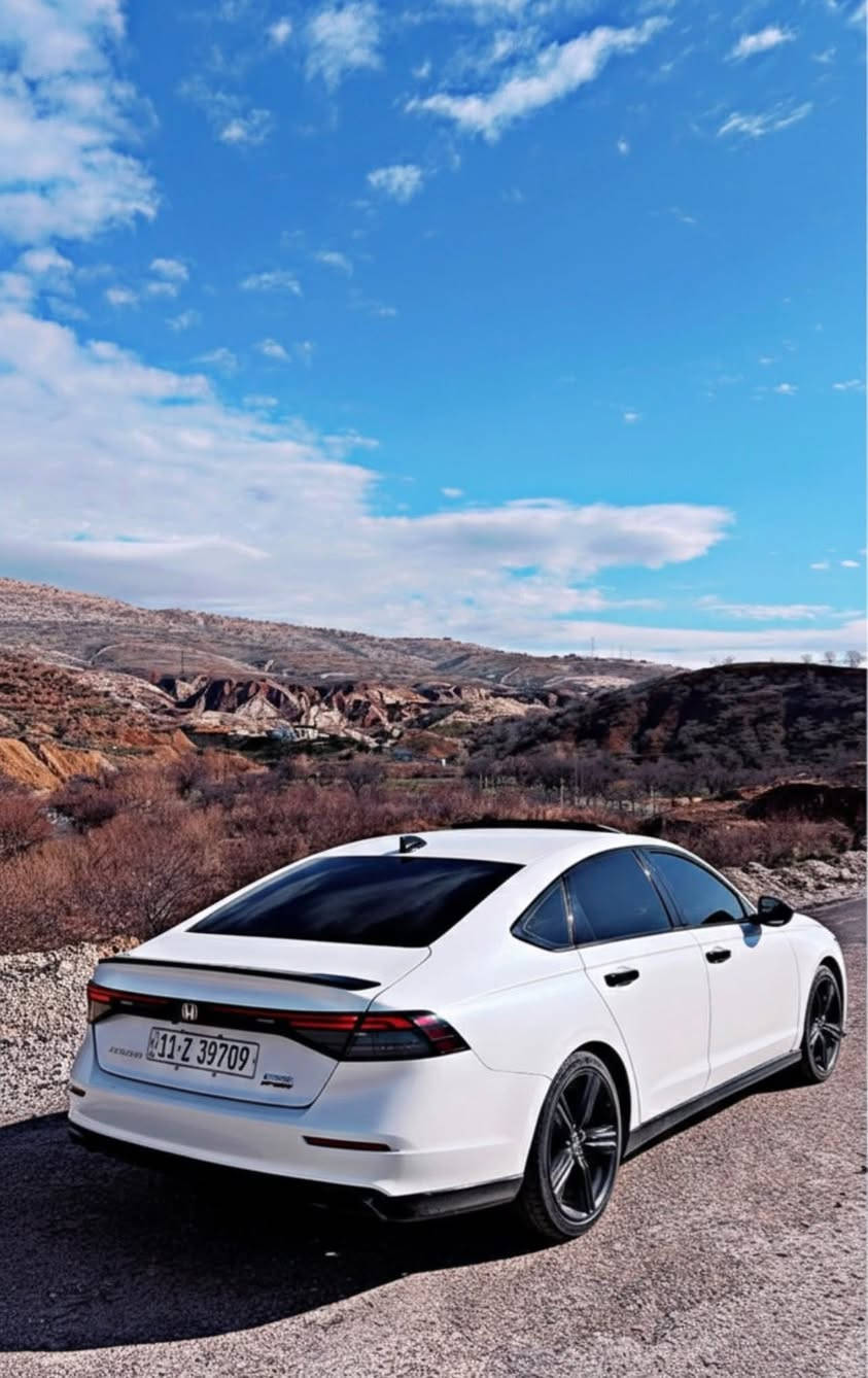 السلام عليكم شباب هوندا اكورد 2024 وارد امريكي

‏Honda accord hybrid sport 2024. 
حجم المحرك : 2000  Sport L هايبرد

ضرر السياره : جاملغ نفسه مشدود بدون صبغ وحافة البنيد Pdr ع كد 3 اصابع بدون دواخل 
1- مكينه 2000
2- شاشة كبيرة
3-فتحة
4- كاميرا خلفية 
4- كراسي تدفئة
5-كراسي كهرباء  
6- رادار امامي
7-مانع تصادم
8- محدد مسار 
9- تصحيح مسار
10- شفتات بالستيرن
11- مثبت سرعة
12- مانع انزلاق
13دخول ذكي 
14- إنارة ترحيبية
15-هاندبريك كهرباء
16-لايت عدسات زينون
17-نظام اوتو لايت Auto
18- لايت العالي زنون 
19-حساسات مطر 
20- حساسات دخول الإنفاق
21-حساسات ضغط هواء الإطارات
22- أوامر صوتية 
23- أنظمة قيادة (eco, ev, sport)
24-بلوتوث مدخل USB + AUX 

السعر : 205 وبيه مجال للشراي 

للاستفسار *********** , *********** 
مكان سيارة بغداد حي الحسين
