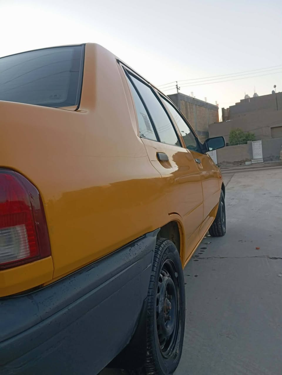 السلام عليكم
سايبا للبيع موديل 23 كفاله عامه 
عده دحجه باب السائق بصيطه جدا 
ماشيه 63 حقيقي  كير مكينه كفاله لاتنقيص ولا تبخير 
رقم قادسيه  بأسمي مصفره هيئه وغرامات 
مابيه نقص اي شي كبل للشارع 
ملاحظه /// 
السياره عليه ادامه كامله مشط ستيرن وحداديه وباور البارحه شادهن 
تخم تاير جدد  بلك واير بلك جويتر عبوه فيت بم  مجاول  كله جديد
عنوان الديوانية ام الخيل 
السعر 67 وبيهه مجال قليل خاص ما اجاوب رجاء اتصل وتدلل 
***********
