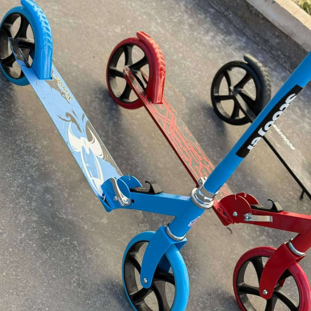 سكوتر حجم كبير يتحمل وزن 80 🛴
قوي كلش حديد 
موجود توصيل كل المحافظات 
***********
