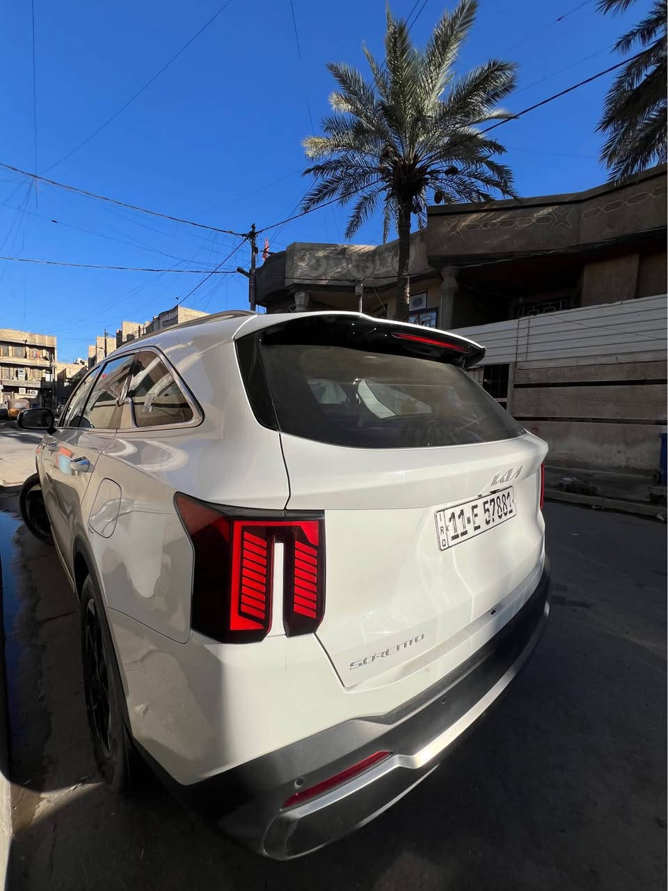 السلام عليكم 
Kia Sorento 2024
وارد خليجي ضمان شركة الدوليه
صارت عندي بالعراق ضربه بخشم البنيد بسيطه موضحهة  بالصور فقط الباقي مكفوله كفاله
الموصفات
V6

كشنات كهرباء
لايت لد
گير ماوس
7 راكب 
3 قطع تبريد
جنطه كهرباء شفط
تشغيل على بعد
بردات خلفيه
شاحن لا سلكي 
تحكامت ستيرن
تدفئه بالستيرن
مود درايڤ
سايد بريك دگمه
شفتات سترين
حساسات امامي خلفي 
كامره خلفيه دواره
السعر: 305 وبيها مجال بسيط 
*********** الفارس, صلاح الدين
