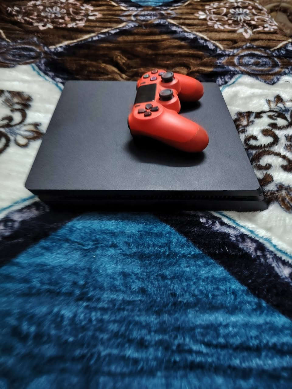 بلي 4 سلم واحد تيرا
مع كامل الملحقات و يده و قرص GTA V
بسعر 250
مكاني بغداد مدينة الصدر


**إذا كنت صاحب هذا الإعلان وتريد حذفه لأي سبب، رجاءا أرسل رسالة إلى الدعم الفني**