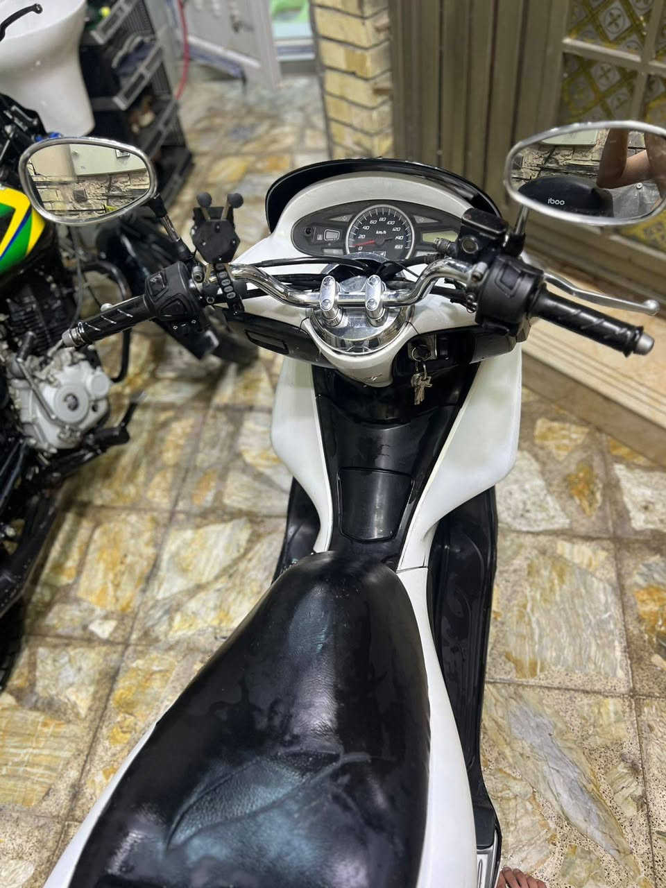 بي سي إكس جيل أول ياباني موديل 16 حساسات كلهن يشتغلن دراجه خير من الله السعر 1100وبيه مجال حك جيه المكان بغداد الشعله الرقم *********** موجود واتساب
