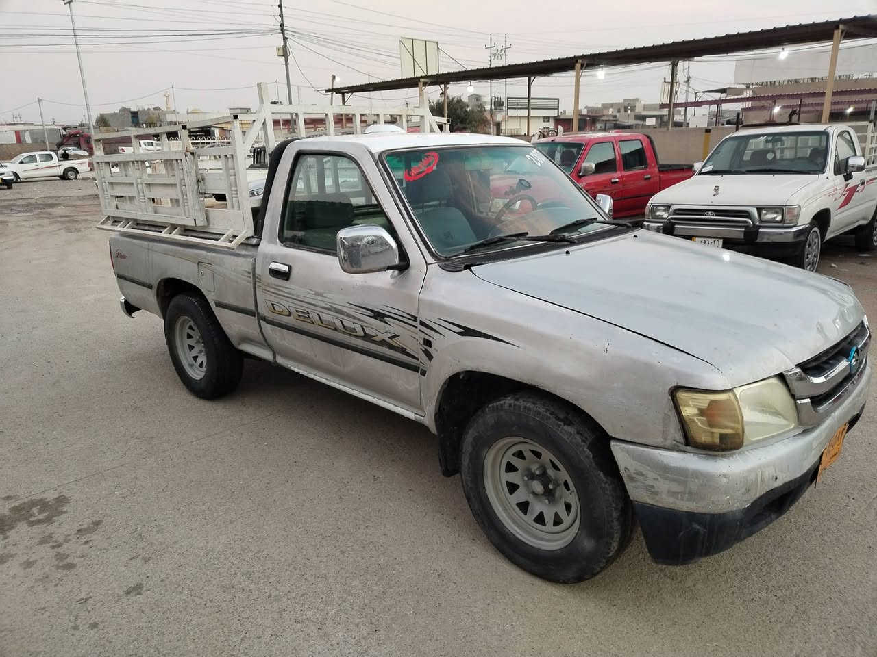 م..***********
دێر مودیل  2007 مکینە بەخ 
منافێس ئەسل وەکالەیە  
بێ دەعم و لێدراو بەس بۆلند بەخ کرایە 
گێڕ مکینە اکسل بێ عەیب 
سعری 29 وەرەقەیە قفل قفلی 26 وەرەقە 
شوێن ڕوڤیا
