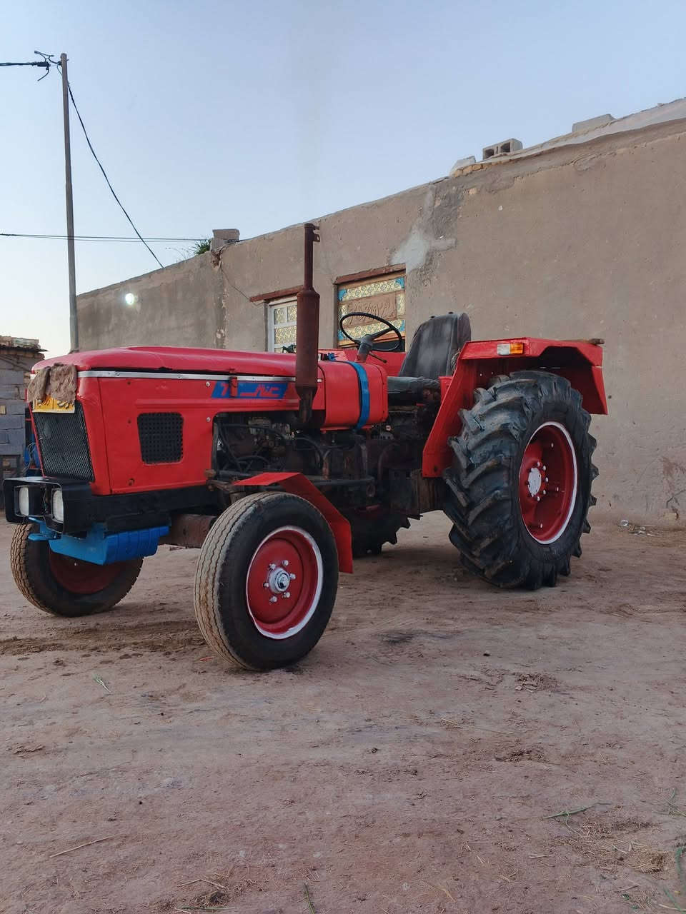 عنتر للبيع موديل 87 مكينه مكفوله كفاله عامه محرك  وكير وجهاز  نكره سلف تخم تاير  مكينه جاهزه لشغل كهربائيات ***********
