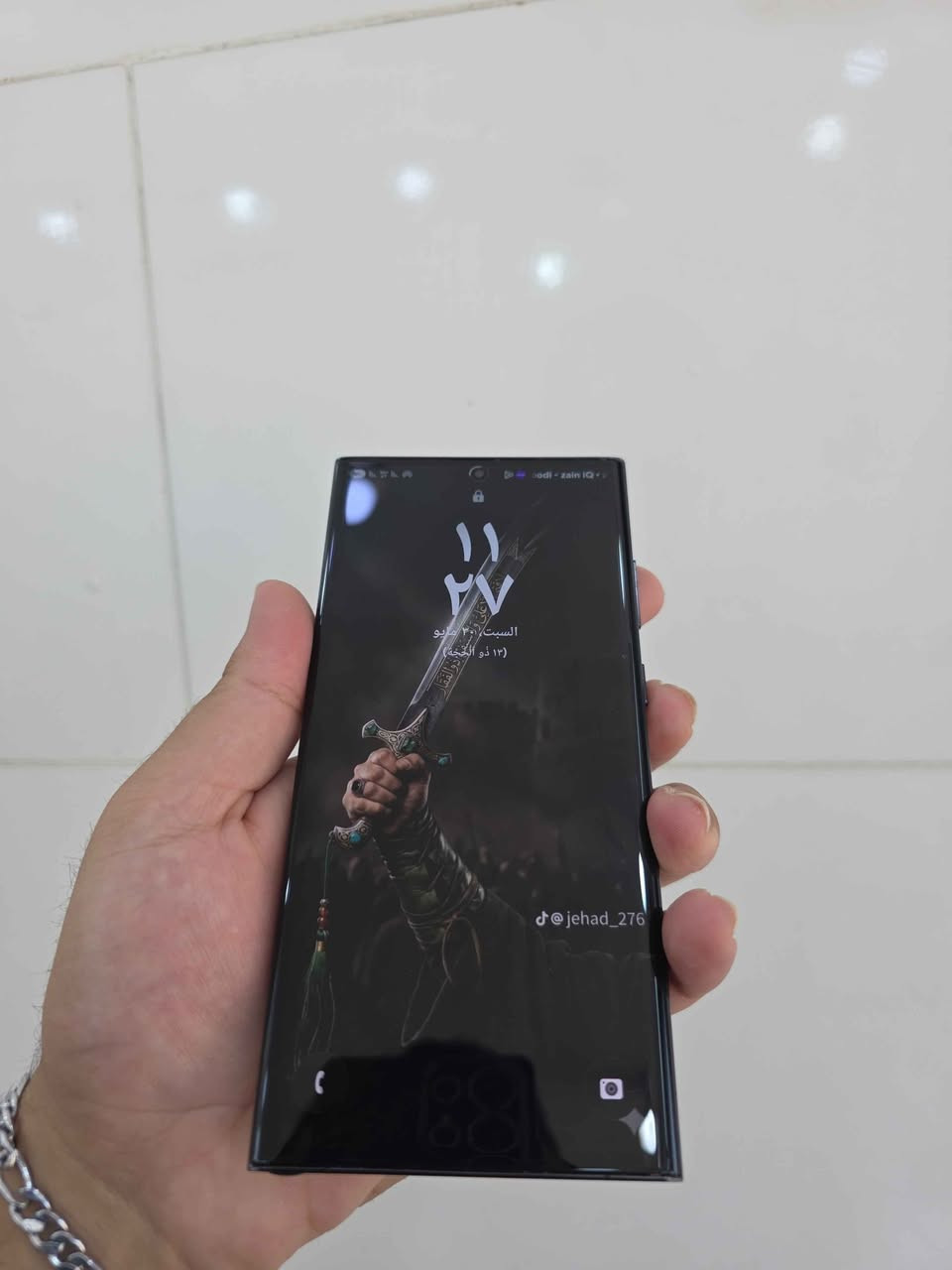 سامسونك s23ultra 
مستبدل شاشة وكالة حصراااااا 
ومستبدل ضهر 
ذاكرة ٢٥٦ 
جهاز عملاق ونضيف جدا 
مكاني بابل الحلة الهاشمية 
*********** حلة, بابل
