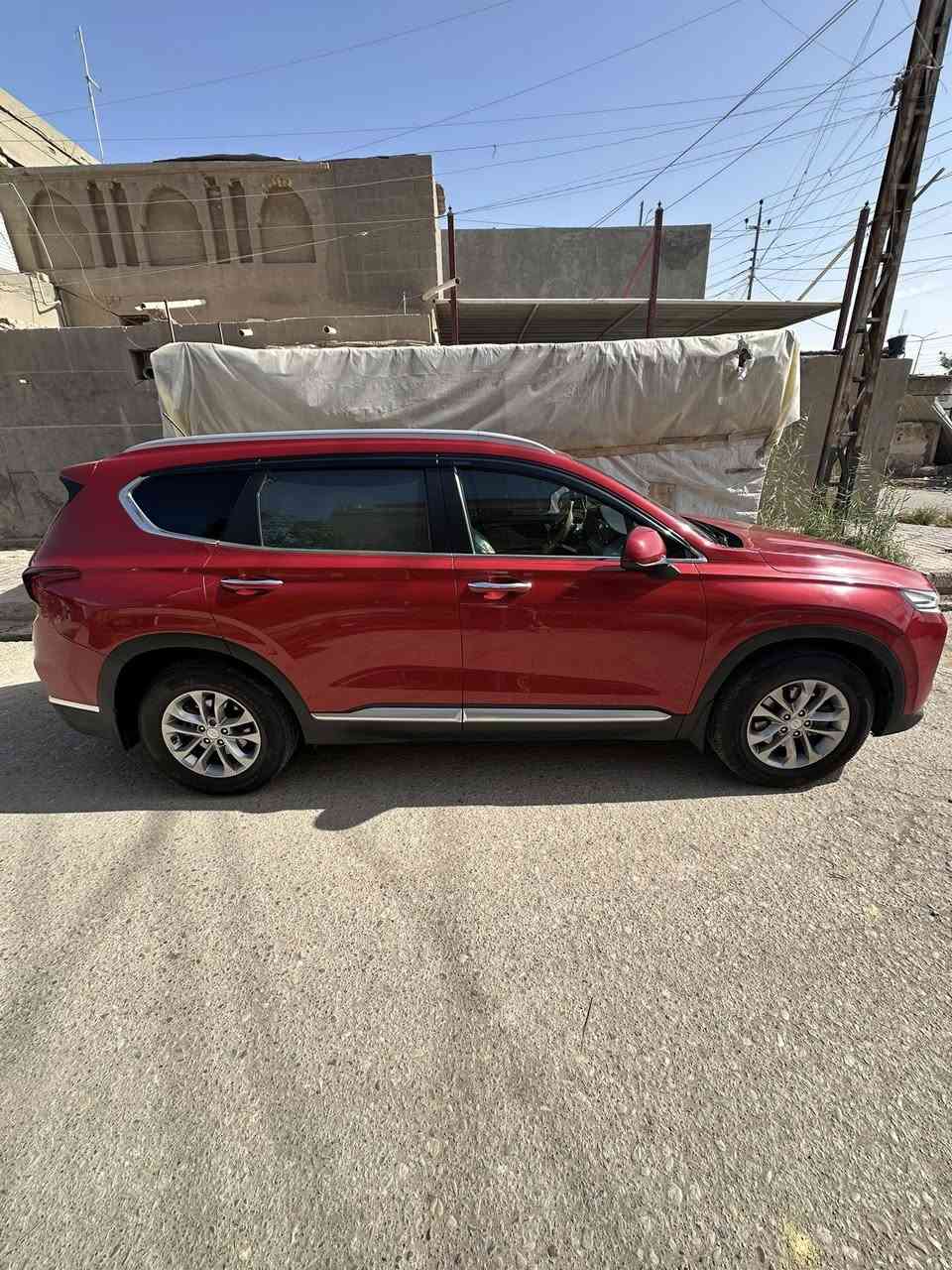 السلام عليكم من رخصه صاحب الگروب المحترم للبيع هونداي سنتافي وارد امريكي  بدون تبديل بنيد فقط صبغ وخشم الجاملغ  موديل 2019 رقم بغداد بسمي تحويل مباشر سياره نظافه 100بل 100  كلش حلوه وجديده جدآ محرك 2400خمسه راكب سياره جاهزه للخير خير من الله السعر 165وبي مجال حق الجيه للمعلومات اكثر اتصل ***********/*********** العنوان ذي قار الرفاعي
