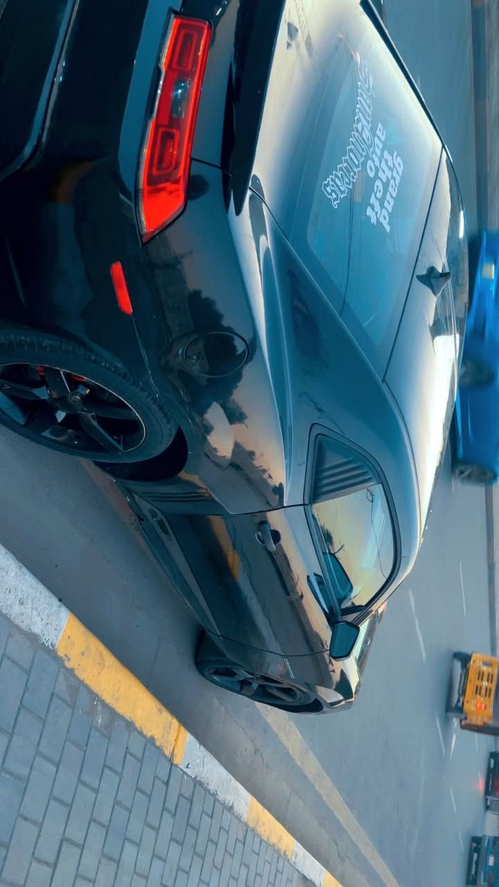 كمارو ٢٠١٥ جديدة بالجيس بيع مستعجل و السعر بلاش 99🔐
شرط حتى حساسات التاير شغالة و كلشي بلادي قطعتين و نص الباب الايسر صبغ و السونار ملحق
المحرك:
ماشية ١١٠ 
٦ سلندر ٣٦٠٠
مكينة جديدة بالكارتون مكفولة الك ضمان سنة✅
ادامة كاملة من شركة العالمية✅
ماحجيلك النشاط و البطناش طيارة✅
ناعمة جدا سلسة بدون اي مشكلة✅

الاصوليات و التحويل:
شرط الغرامات و التحويل ورقم انكليزي بغداد جديد و هزة جديدة و كلشي حاضر 

الكير:

الكير جديد لوك مكفول هم ضمان✅
تنميرة ناعمة جدا جدا✅

الصدر:

صدر امامي جديد✅
صدر خلفي جديد✅

الكماليات:

تخم تاير جديد✅
باتري جديد✅
برمجة كاملة تبريد ثلج ✅
البجم بلادي اصلي مال سيارة برغي مامفتوح بي✅
عالي ناصي بلادي نهار✅
ويالة كورفت دزاين اصلية✅
منظومة تبريد جديدة ✅
دوسات 45th Anniversary ✅
هدرز داون بايب اكسبايب✅
 
المواصفات:

شاشة جبيرة✅
كشنات جلد✅
كشنات كهرباء✅
سستم صوتي ✅
تحكمات ستيرن✅
أوامر صوتية ✅
حساسات هواء بلادية ٤ شغالات✅
شيفتات بالستيرن سبورت مود✅

***********
