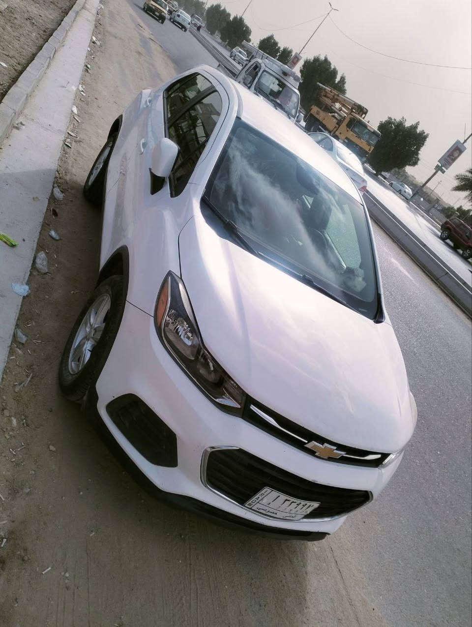 السلام عليكم 
سيارة شوفر ليت تراكس موديل ٢٠٢٠
معوقين رقم مثنى وكالة عامة نظيفة 
حادث خلفي فقط موجود صور وسونار مكانها البصرة 
السعر ١١٠ الاتصال على الرقم ***********
