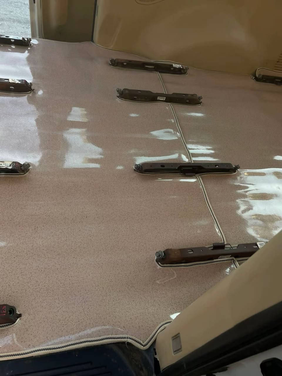 سفاري ستاركس شباب 5رضيات مسوي عليهن عرض 75 جلد درجه اوله بٰي ضمان لحك قبل لا يخلص ***********
