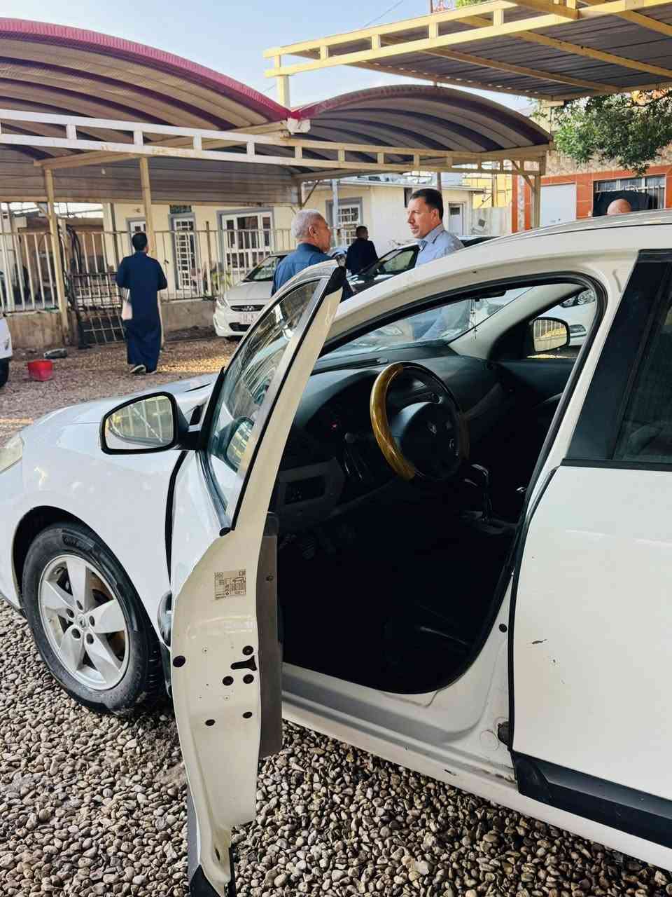 رينو فلونس ٢٠١٢ رقم كربلاء بأسمي  مكفولة سونار السعر ٦٥ سنوية مجدده لل٣٠ تبريد شغال مكينة وگير جدد مكاني بابل شارع ٦٠ للتواصل ***********
