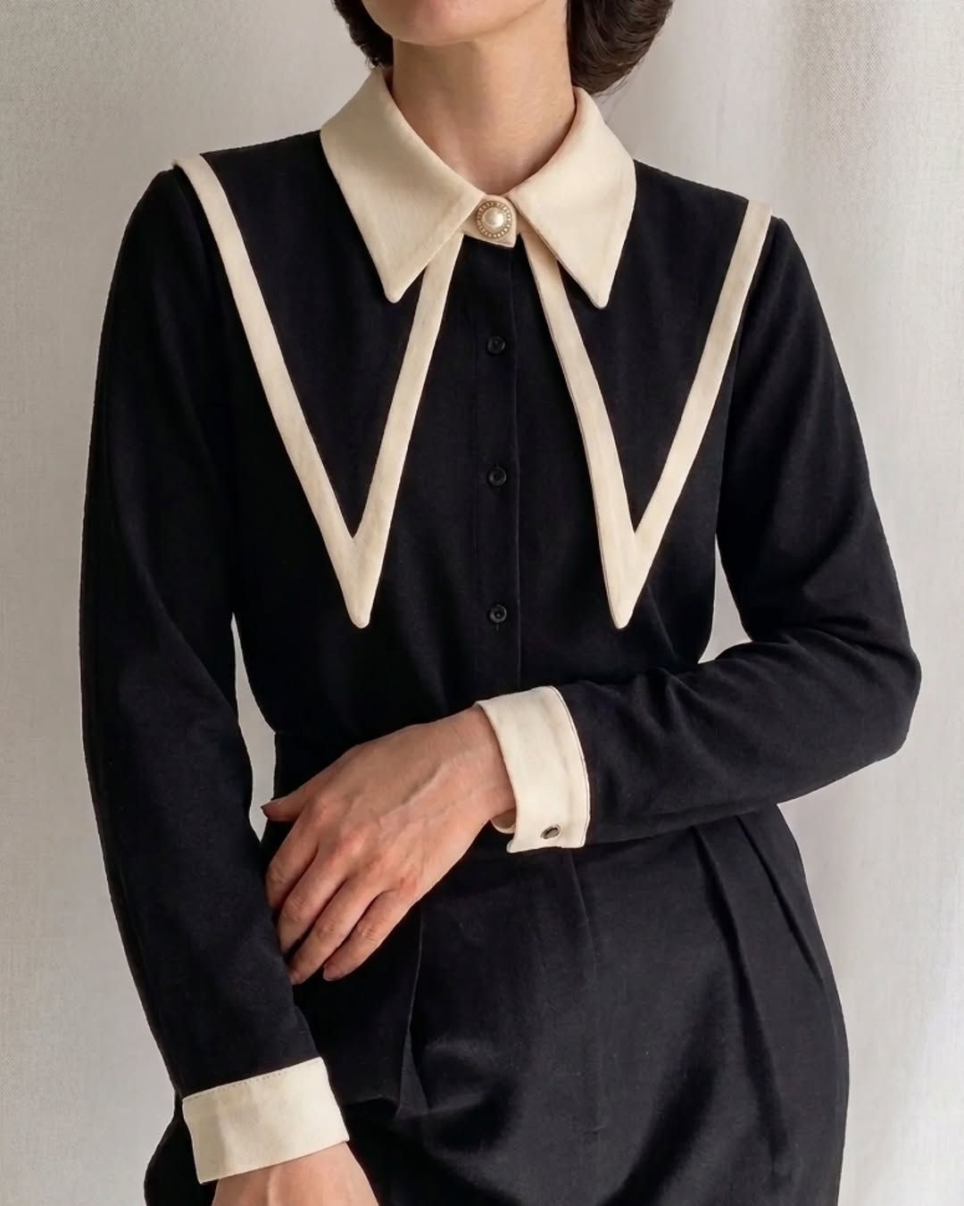 .
قميص ياخة اسود🖤
كوالتي متوسط✅
نسـائي 🙎🏼‍♀️
قماش شتائي صيفي
القياسات:
S-M-L-Xl-2XL-3xl
السعر:14,750 ألـف ✨ 
ـــــــــــــــــــــــــــــــــــــــــــــــــــــــــــــــــــــــــــــــــــــــــــــــــــــــــــــــــــــ

متاجرنا👇

‪‪@stray_store1‬‪
@stray_store2‬‪
@stray_suits‬‪
@stray_vintages‬‪
@mars_librar.y‬
ـــــــــــــــــــــــــــــــــــــــــــــــــــــــــــــــــــــــــــــــــــــــــــ

توصيل الناصريه مركز الفين دينار❇️

اقضية ونواحي 3 الاف

المحافظات 5 الاف دينارر

💢عن طلب لا يقل عن ال 12 الف دينار.
ـــــــــــــــــــــــــــــــــــــــــــــــــــــــــــــــــــــــــــــــــــــــــــ

⛔اذا كان اكو غلط بالطلبية او غير مشابه للصورة يمكن استبداله.


**إذا كنت صاحب هذا الإعلان وتريد حذفه لأي سبب، رجاءا أرسل رسالة إلى الدعم الفني**