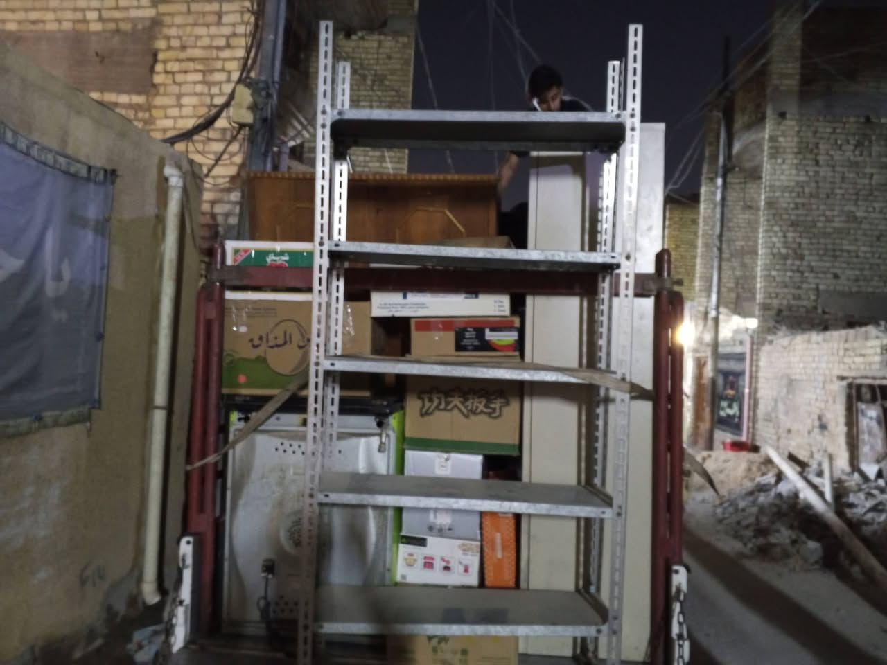 بسم الله الرحمن الرحيم
السلام عليكم  نقل اثاث منازل

 وجميع البضائع داخل وخارج بغداد وجميع المحافظات اتصل على الرقم،،(***********)
