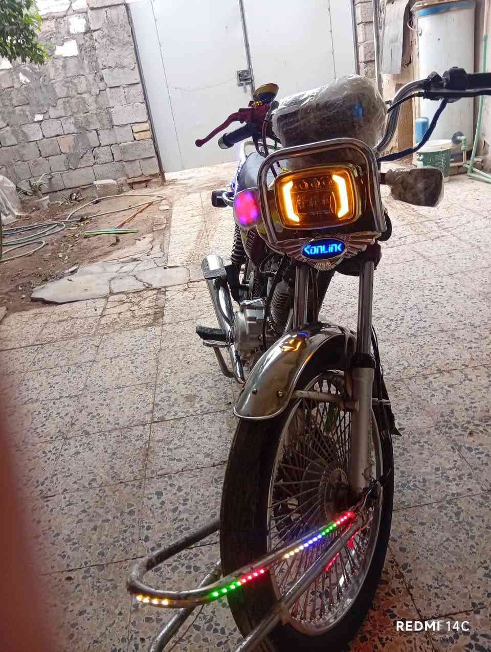 السلام عليكم دراجه تايكر للبيع او مراوس بتايكر  موديل 2024 محرك خير من الله اوراق مكاني ديالى بعقوبه سعرها 550 وبيها مجال  ‏‪***********‬‏ اتصال،،،،،، واتساب هم بي
