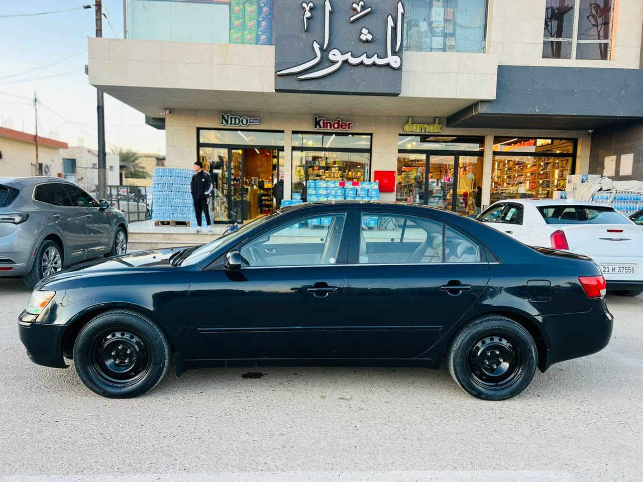 السلام عليكم سوناتا 2007وارد امريكي كلين مكفولة كفالة محرك كير تبريد رقم جديد توني محول رقم لانكليزي لسعر 90 وبيها مجال
رقم الهاتف:***********
