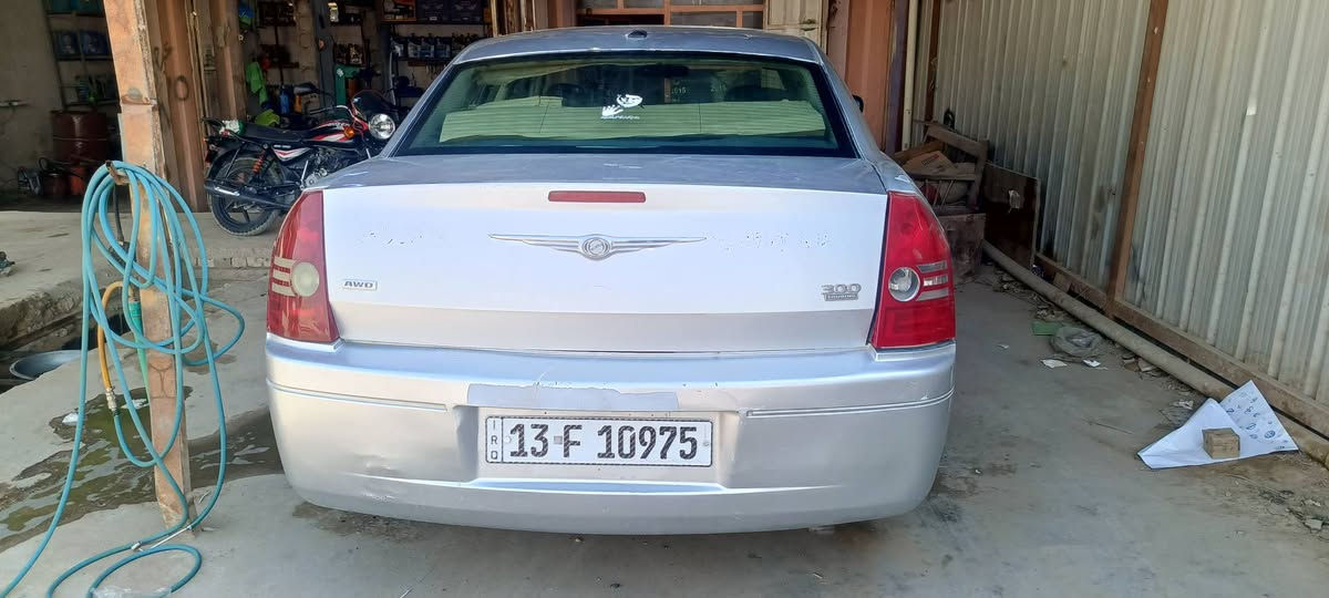 السلام عليكم اوباما 2010 ماكينه 3500 مكان السياره بغداد النهروان السياره بيها باب مصو كرت وبيها شاملغ وبنيد مبدلات سعر 103 بيها مجال شيء بسيط ***********
