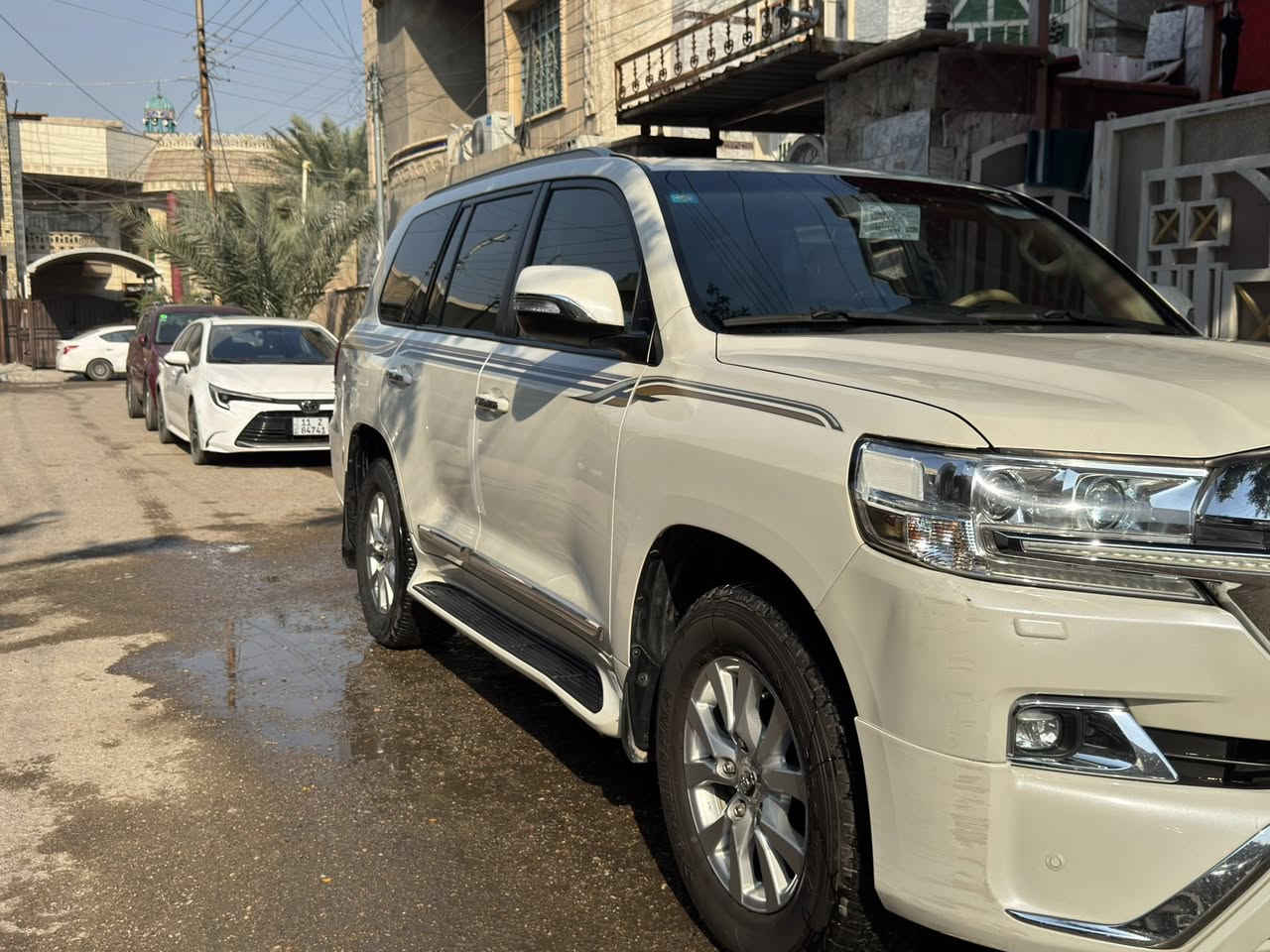 السلام عليكم
للبيع لاند كروز بريم 2018 

المواصفات 

1_ محرك 6V(4000)

2_ حساسات اماميه خلفيه

3_ كامره خلفيه

4_ سلايد 

5_ شاشتين 

6_ فور ويل

7_ انظمه تحكم 

8_ مري شفط

9_ جام أوتو

10_ تجوة ثلاجه 

11_ تحكم ستيرن

12_ مري نيكل

13_ مثبت سرعة

14_ ثلاث قطع تبريد

وبعد هوايه مواصفات معروفه البريم  السياره مكفوله عدة باب السايق مبدل بلادي الأصلي و بارد بالجاملغ الخلفي السعر 480 للاتصال والاستفسار على الرقم التالي

***********
