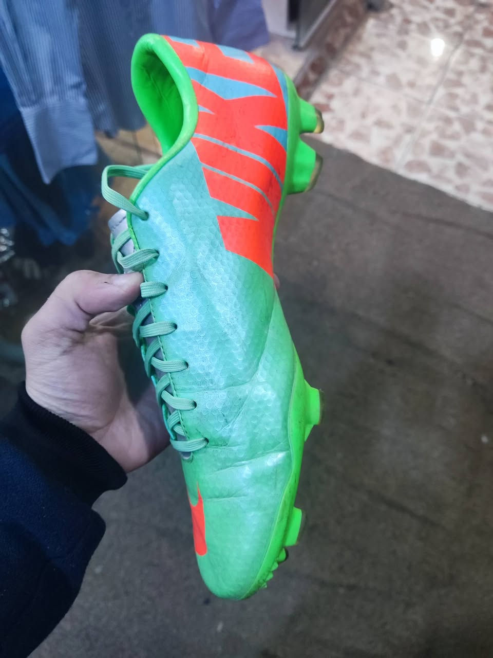 نايك اوروبي اصلي مستخدم نضيف قياس 42.5 يلبس 42 سعره 48 الف ويا التوصيل اي واحد يريد  يتفضل خاص موجود توصيل لكل المحافظات.


**إذا كنت صاحب هذا الإعلان وتريد حذفه لأي سبب، رجاءا أرسل رسالة إلى الدعم الفني**