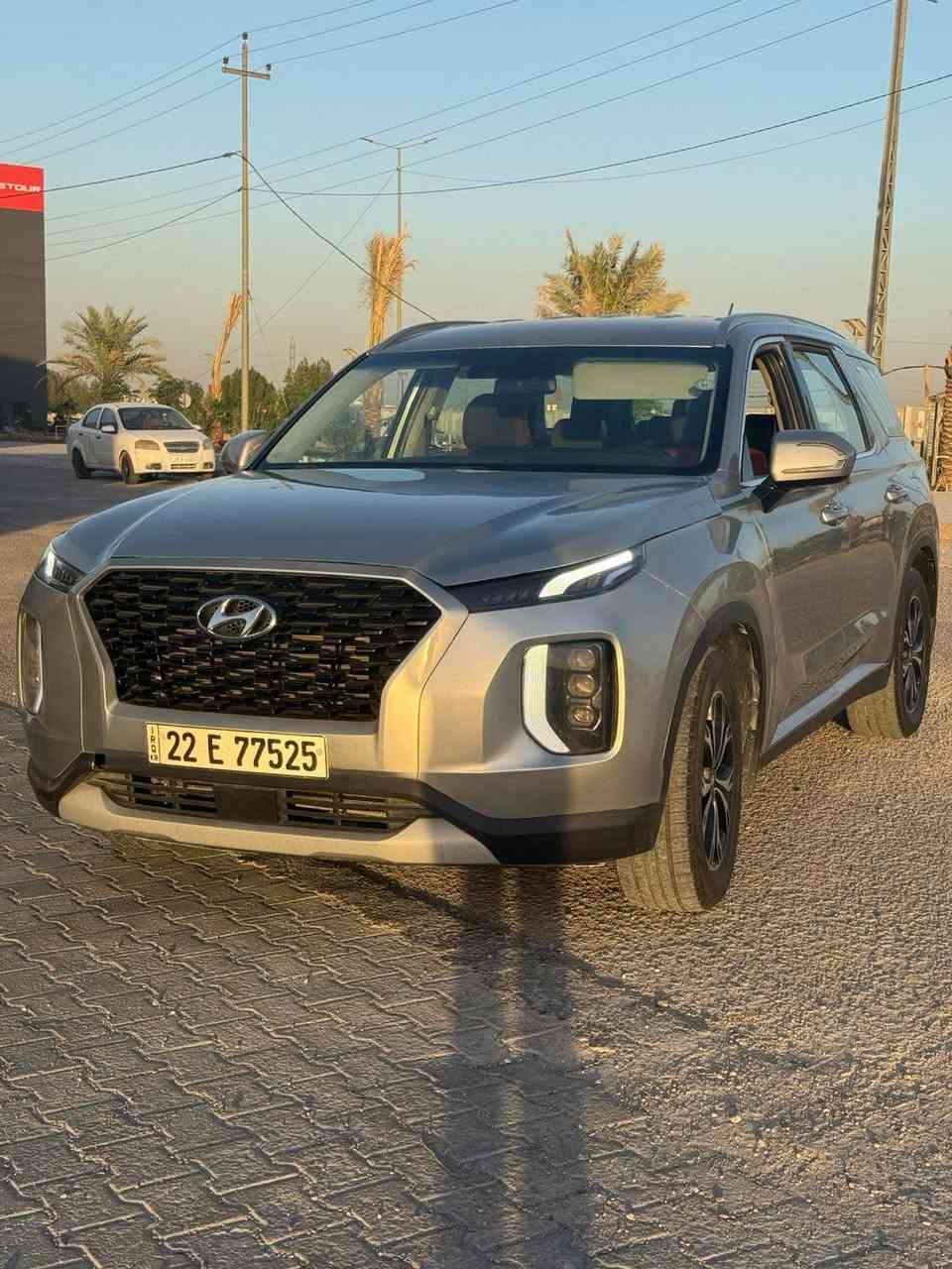 من رخصة الادمن بلاسايد مديل 2022
السيارة بيها ربع بنيد وجاملغ صبغ السيارة وبيها رشة بلباب الورة فقط   
جاهزه من كلهن مكينة كير حداديه تبريد تتفئة تخم تاير رقم دولي مكينة V6سلندر فول ما عدى الفتحى جلد اكلاص حار بارد بصمة كشن كهرباء سعر السيارة 210وبيها مجال للشراي المو شراي لا يتصل ولا يراسل رجااا للستفسار على الرقم ***********
