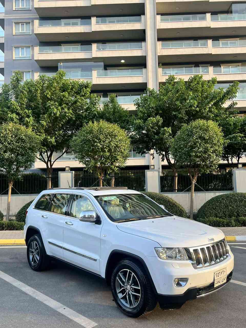 jeep Grand cherokee LMITED xliji 2013
جیب گراند چیرۆکی limited ٢٠١٣
فول فول مواسەفات
بەسمە
دوو بەسمەی شەریکە
ئاوێنە شەفت
حاسە
بەخی ئاو
کوشن جلد
کوشن کارەبا
دەبڵ ئەکسل ٤×٤
دەبڵ ئەکسل ڤۆلیۆم
پانۆراما
شاشە گەورە
هەموو گیانی لەسەر دەقی شەریکەیە
بێ بۆیاخ بێ شوخت بێ پارچە گۆران
تەنانەت دەعمیەکانیشی بەشەرت بۆیاخی نیە
گێڕو مەکینەی بەشەرت نەکراوەتەوە لەسەر دەقی شەریکەیە
بەناوی خۆمەوەیە 
*********** whats app viber
