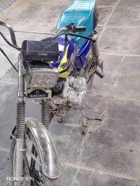 دراجه للبيع دراجه خمسه قير دراجه مقفوله كفاله عامه موديل 25 المحرك برق...