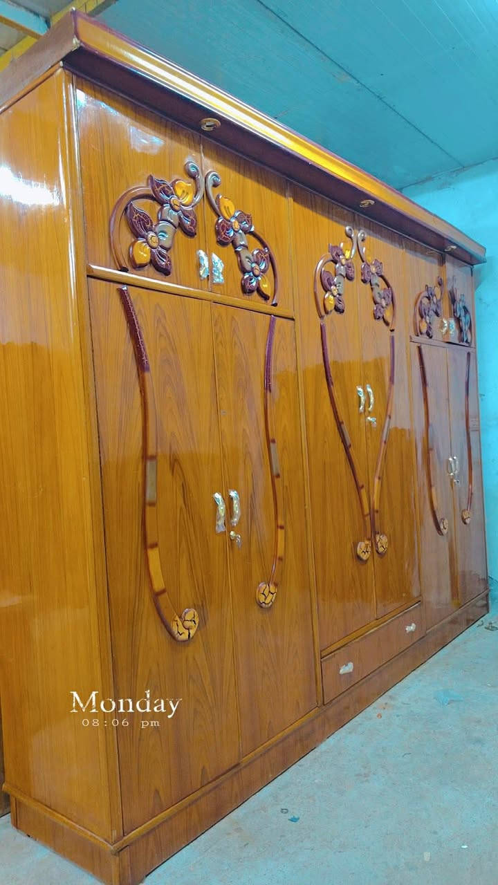 السلام عليكم كناتير ابو ال6 و5 نضيفات وداخل خارج صاج ثنينهن ابو الخمسه كل باب وحده وضهرة جرجوبه براغي السعار تنافسيه مكاني بغداد الشعله موجود توصيل ***********
