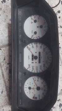 سلام عليكم كيجات مال دب سرعه ٢٦٠ مال محرك خراطيم ٣٢٠ ماشي ١٣٨ حقيقي شرط الشغل بيه منظو لونين ازرق واخضر موجود الفديو ماكو هيج شي عد هل الأدوات مكانه بغداد السعر ١٥٠ دولار 
***********
