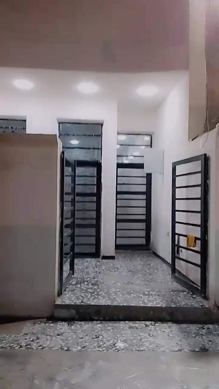 الدار البيع المساحه 100م طابق ونص فول الفول 
مقاطعه 2 11للستفسار ***********

