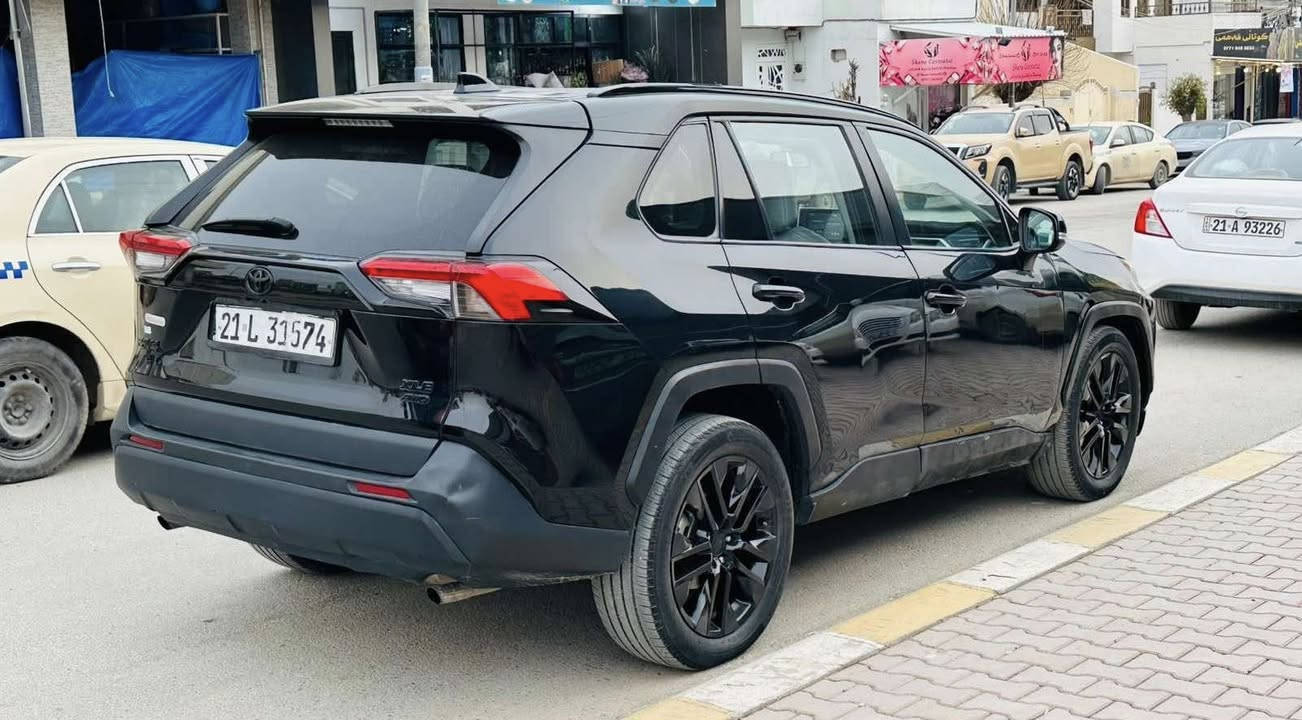 بۆفرۆشتن. 🎌🎌للبیع🖤

تويتا راف  2021. xle premium  

سه ياره كه  هه يكه لى زۆر چوانه فول فول مواسه فاته 
٢٥ مايل رۆشتووه 

سى پارچه ى بۆياخه  
ماباقى هه مووى به شه رت 

گيرو مه كينه ى به شه رت نه كراوه ته وه 
سه وت و سه رف و بوخارى نييه  

سه نه وى تازه يه تا ٣١  ته حويل به ناو كردن به شه رت 

له سليمانيم 🏠

سعر /في التعليق يتم الرد فورا على المسنجر ✍🏻

نرخ/ لە کۆمێنت بنوسە یەکسەر وەڵام دەدەیتەوە 📮

ژمارەی خاوەن سەیارە :☎️
***********
