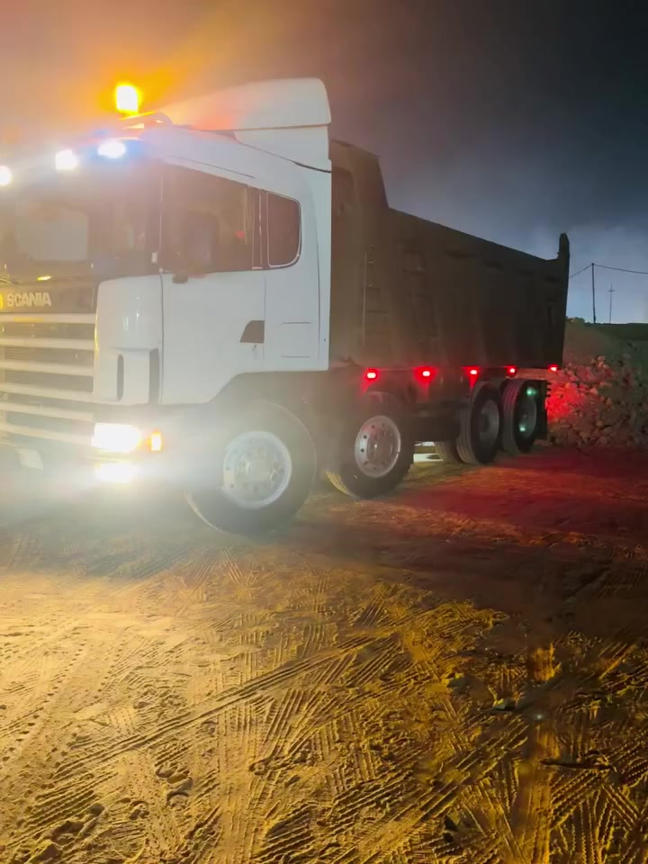 سلام عليكم بومه 2001 عكرب بلادي مكينه 6 انجكتر لا تبخير ولا تنقيص مجموعه ورده خفيفه 26تخم تايرات سياره جاهزه كبل لشغل مناقصها اي شي *********** ***********
