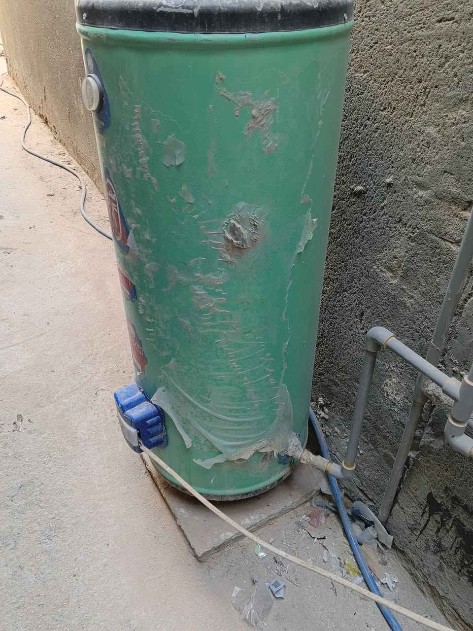 السلام عليكم غراض بيت للبيع كل حاجه موجود سعرها ع الصورة.سبب البيع السفر.اذا مو شراي رجائا لتكسر بالسعر المكان بابل الحله  شارع80.للتواصل موجود خاص وموجود واتساب 
وهذا رقمي بي واتساب  ***********
