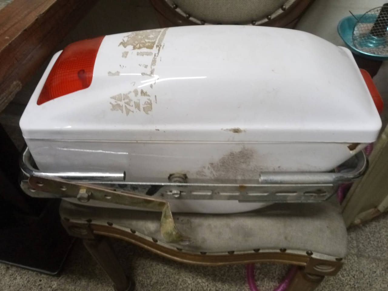 جنط صفاح بيهن كلوب سكن مشتريهن ب60الف قيم واخذ مكان ساحة القاءتواصل***********
