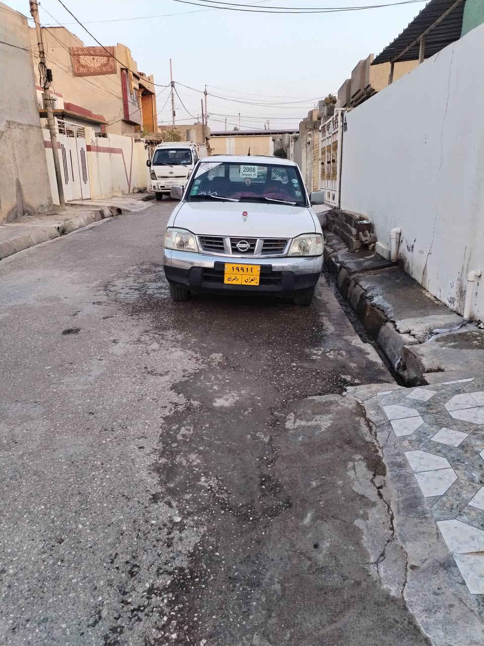 بيكم نيسان موديل ٢٠٠٨ رقم ادهوك سنويه بعدسنه تصقط سياره بدون صبق بيها بارد بيها باردمكانين شي قليل حيل محرك بدون صرف وله بخار دوشمه جديده السياره شرط برقي مانقصها السعر ١١٨ رقم ***********
