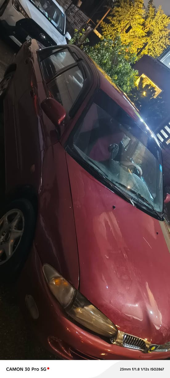 بروتون 2004 للبيع
گير ومحرك مكفول
تبريدها ثلج شغال
حدادة ممتازة
الهزة مالتها كاملة ما يحتاجلها هزة
السعر 48 ورقة وبيها مجال بسيط حگ الجية
المكان بغداد الاعظمية 
الرقم ***********
