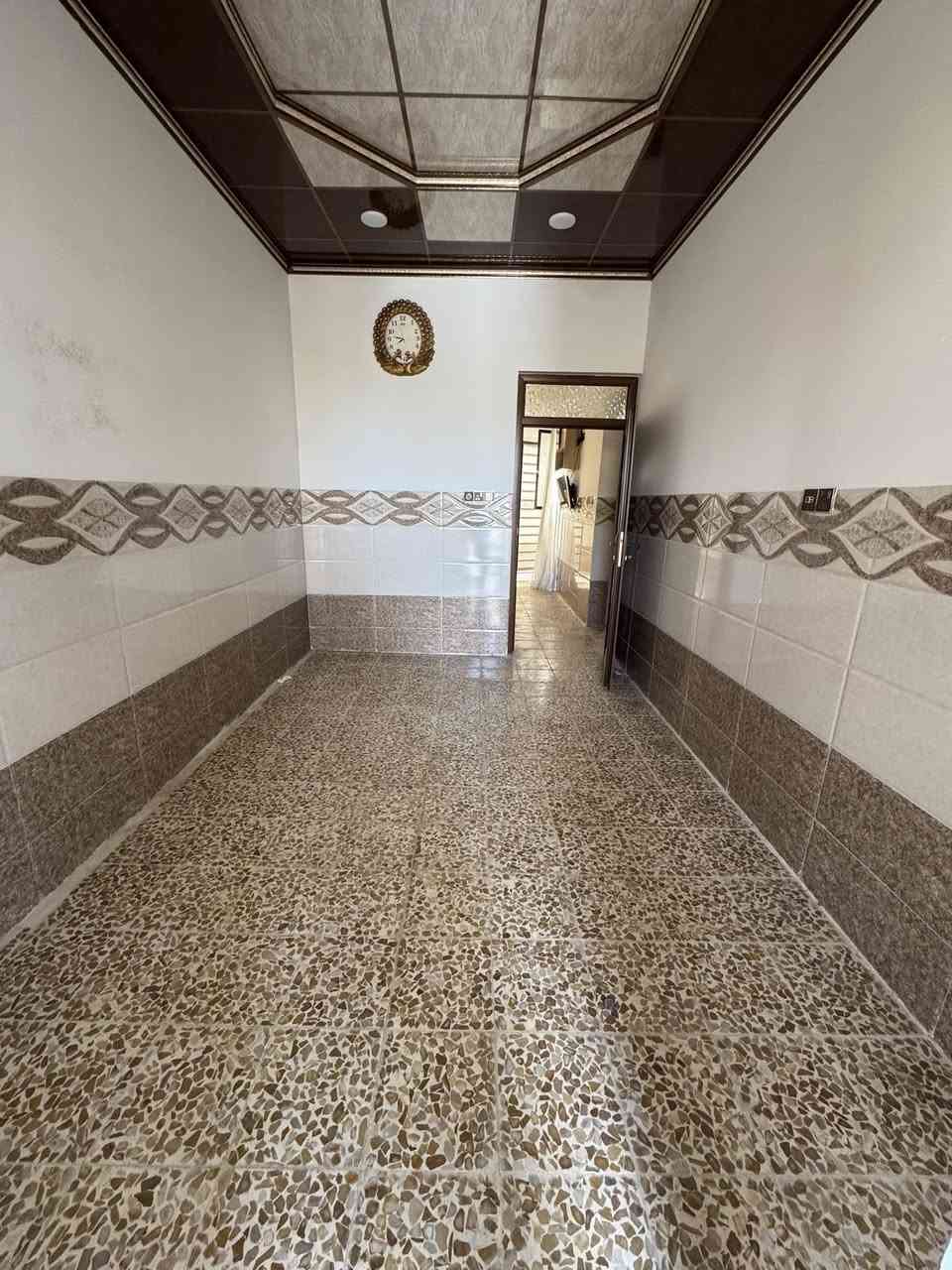 سلام عليكم 
بيت للبيع او يجار
100 متر 
حي السماح ثانيه السياسيين
غرفتين و2 هول  1 ستقبال 2 حمام
اي استفسار 
***********
