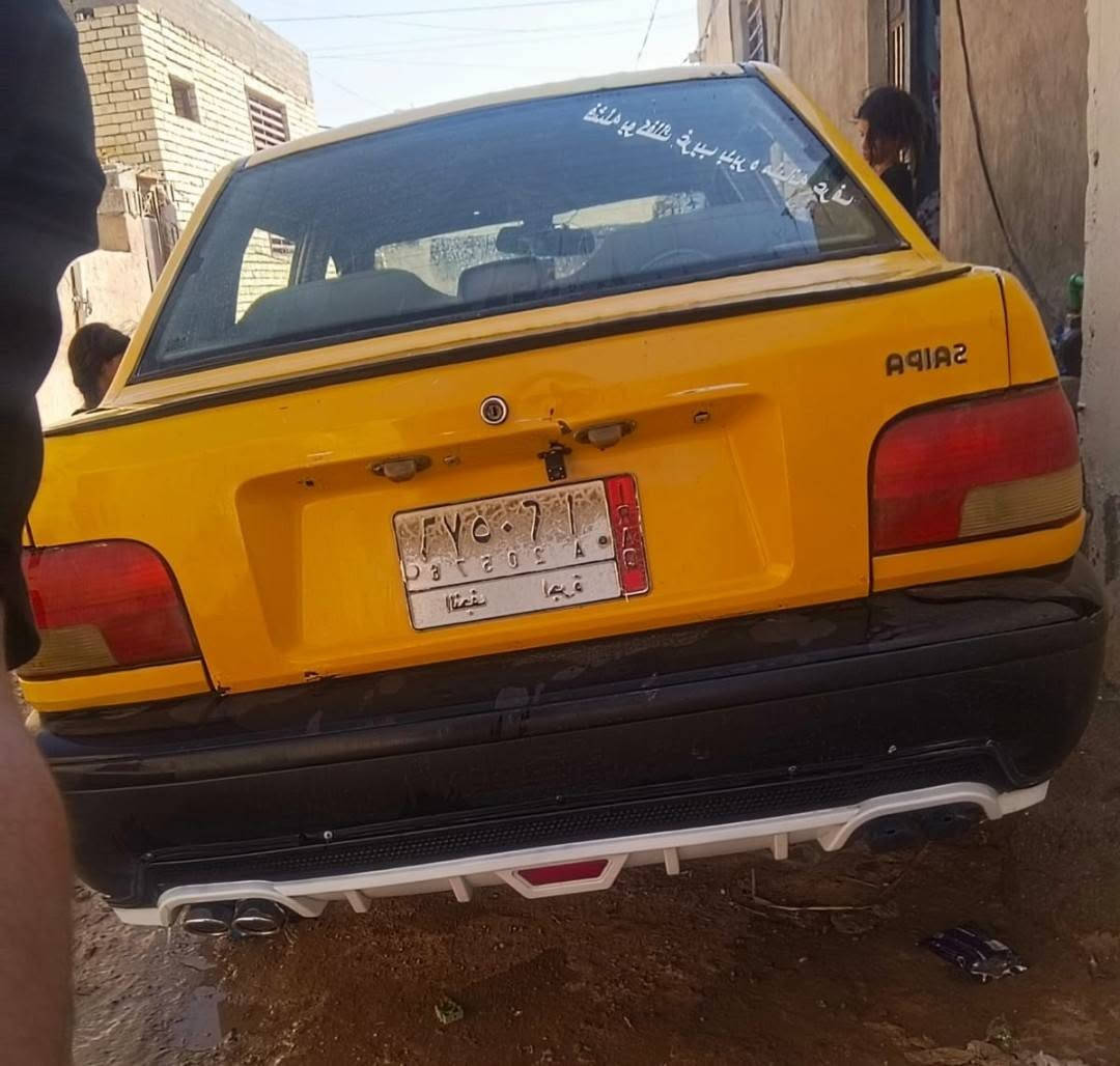 سلام عليكم سايبه ٢٠١٢سياره نضيفه كلش حته تبريد شغال مكاني نجف لسعر بلاش ١٧ورقه رقم ونجف تحويل بسمك  هيئه وغلامات مصفره ***********
