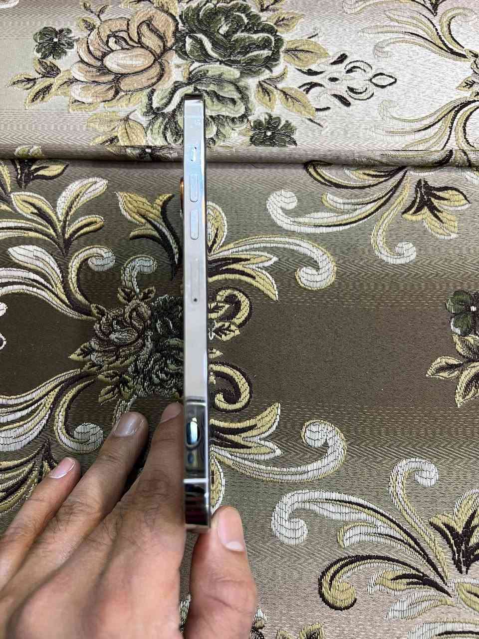 السلام عليكم ورحمة الله وبركاته ايفون ١٣ برو ماكس نضافه ١٠٠/١٠٠ جهاز وتر مكفول كفاله عامه بطاريه ٩٠ مكاني بغداد السعر ٧٢٥
رقمي ***********
