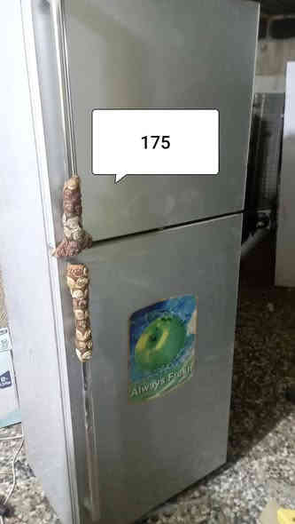 السلام عليكم ثلاجات +
مجمده للبيع شغاله ع فحص الاسعار مذكوره داخل الصور مكاني كربلاء حي  الاستفسار الاتصال ع الرقم ***********
