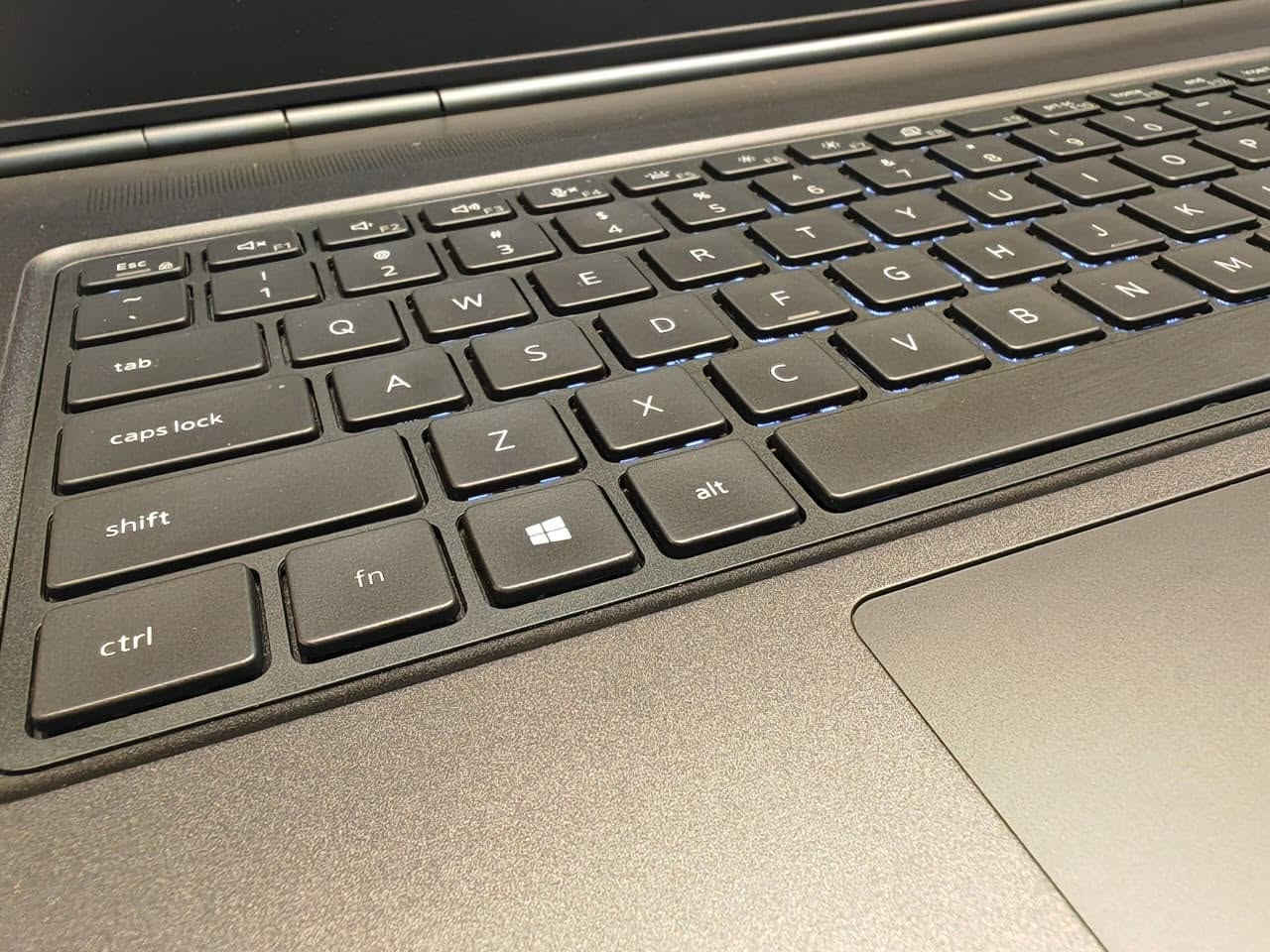 🔥 أقوى Workstation متنقل وصلنا حديثًا 🔥
💎 DELL Precision 7770 – أداء احترافي بمعنى الكلمة 💎
📌 استيراد فرز أول | حالة كسر الزيرو | خامات Premium

⚡ المواصفات:
🔹 Processor: Core i7-12850HX
🔹 16 Core / 24 Thread / 25MB Cache
🔹 RAM: 64GB DDR5 4800MHz
🔹 SSD: 512GB NVME
🔹 VGA: NVIDIA RTX A5500 16GB GDDR6 🔥
🔹 Display: 16 Inch FHD IPS
🔹 Full Metal Body ✨ خامات معدن بالكامل تعطيك فخامة وتحمل عالي

💻 الجهاز مناسب للجرافيك والمونتاج والريندر والبرامج الهندسية الثقيلة والذكاء الاصطناعي بأعلى أداء بدون أي مشاكل 🔥

✅ متوفر أجهزة بأسعار مختلفة تناسب حضرتك
✅ أطول فترة ضمان بإذن الله
✅ متوفر شحن لجميع المحافظات 🚚

📍 الفرع الأول: المهندسين – 8 أ شارع الفرات – جامعة الدول العربية
📍 الفرع الثاني: مدينة نصر – 21 مصطفى النحاس – أمام أميرة الدهب

📞 للتواصل: 01027092346
📲 واتساب:
https://wa.me/qr/Y5YBAQTLQAA5G1
#HP_ZBook
#HP_ZBook_8_G1i
#ZBook
#Laptop
#Laptops
#لاب_توب
#لابتوب
#استيراد
#استيراد_فرز_اول
#فرز_اول
#HP
#Workstation
#Gaming_Laptop
#RTX500
#IntelUltra9
#مونتاج
#جرافيك
#تصميم
#برمجة
#مهندسين
#شغل_احترافي
#شغل
#لاب_توب_جيمنج
#لابتوب_استيراد
#شاشه_تاتش
#TouchScreen
#RTX
#Graphic_Design
#Video_Editing
#Programming
#Designer
#Editor
#LaptopDeals
#BestLaptop
#Tech
#Technology
#مصر
#القاهرة
#مدينة_نصر
#المهندسين
#زقازيق
#الشرقية
#شحن_لكل_المحافظات
#عروض
#خصومات
#اجهزة_استيراد
#كمبيوتر
#Laptop_Sale
#UsedLikeNew
#HighPerformance

🔥 الحق جهازك قبل نفاد الكمية 🔥


**إذا كنت صاحب هذا الإعلان وتريد حذفه لأي سبب، رجاءا أرسل رسالة إلى الدعم الفني**