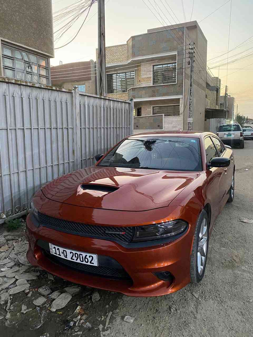 دوج جارجر Gt مديل٢٣
ماشية 46 الف كيلو 
مثل ما موضح بالصور راديترات غاز تبريد بلادي جانبي الحادث
مواصفات
سستم صوت 
شاشة جبيرة 
كشنات حضن تدفئة وستيرن تدفئة  
رادار امامي
حساسات خلفية 
تحديد مسار ومثبت سرعة
سوبر تراك باك ستة سلندر
***********
السعر 223 
مكاني بغداد
