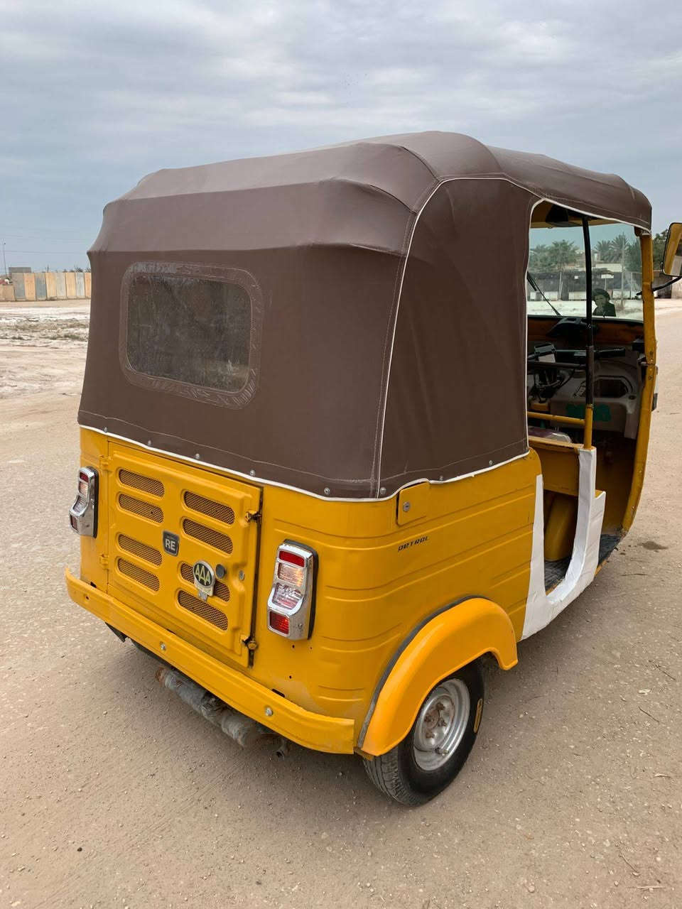 السلام عليكم تك تك بجاج البيع موديل 18 اوراق كاملة تكفلك الترقيم تك تك جاهزه من كلشي  شغل وتطلع ومصبوغه جمالية مكينه جاهزه حلوه  السعر 3900 وبيها مجال الشراي مكاني بغداد الدوره ابو الديشير ***********
