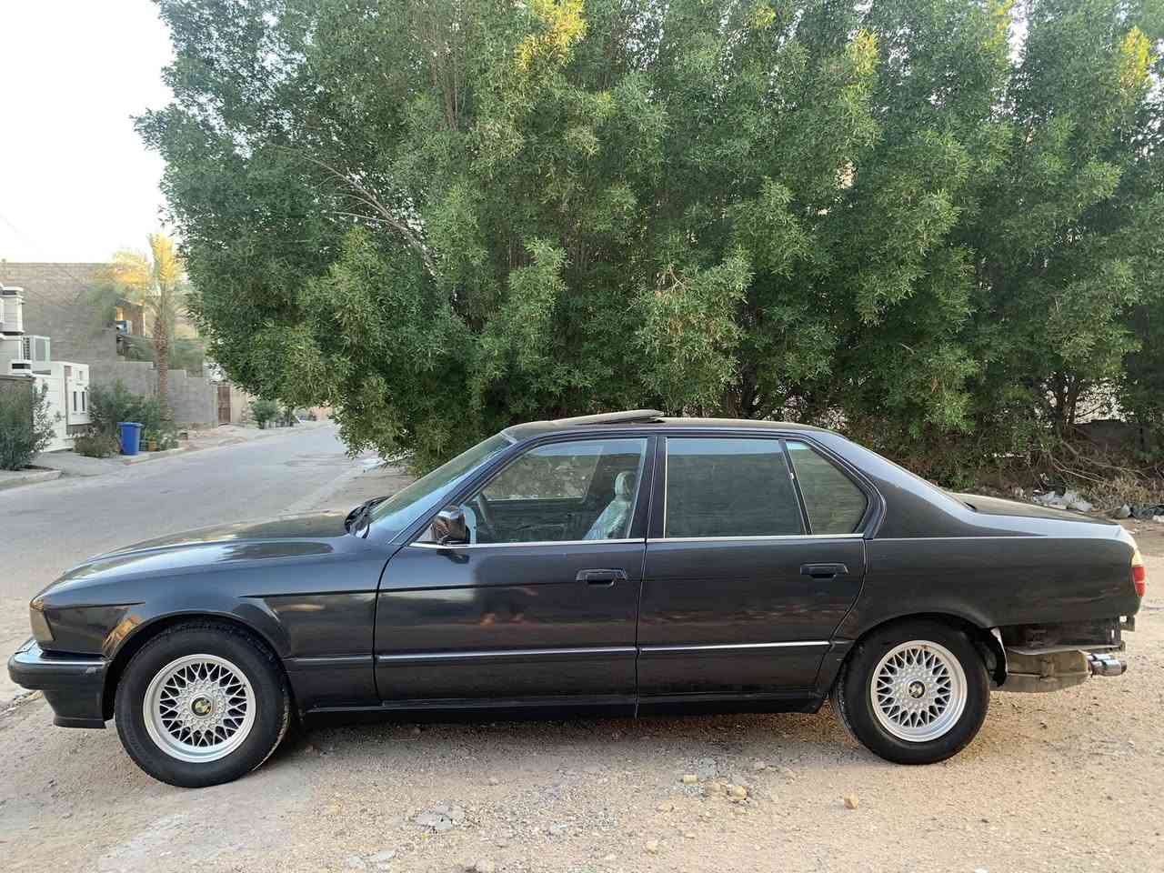 السلام عليكم 
BMW 1991 730
رقم بغداد 
 السياره فتحه 
صبغ جديد 
كير جديد
مكينه جديده

نقص السياره فقط غرفه 

للاستفسار *********** 
غير متواجد على فيس
