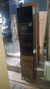 ميز ومرايه عدد3للبيع سعر(100)07753501231