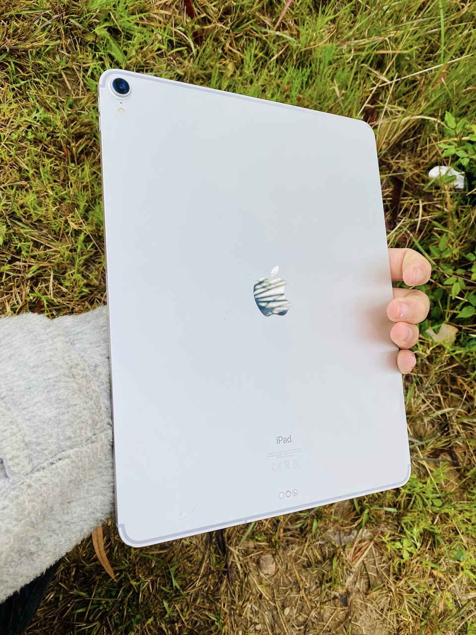 ايباد 11برو جيل3جهاز لوك لوك بمعنه الكلمه 256كيكه بطاريه90بوبجي 120فريم سيمكارت فيس ايدي غراض كامله وكل عيب مابي ضمان انطي بي سبوع للبيع او مراوس  مكاني كركوك***********
