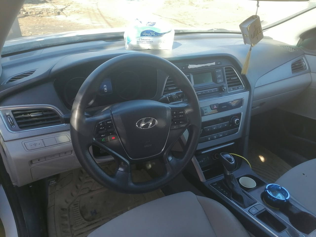 سلام عليكم
سوناتا 2017 امريكي  رقم بابل انكليزي باسمي 

السونار موجود من ضمن المنشور 

وحادث السيارة موجود بارد جاملغ الامامي الايمن وكنر البنيد 

كير مكفول مكينة مبدل رواجز 

وكلشي يخص السيارة موجود بالصور 

القمارة بية رش شبرين بسبب تكشير وصورة قبل الصبغ موجودة 
بيع او مراوس 
السعر 120 وبية مجال 
بابل ابي غرق
***********
