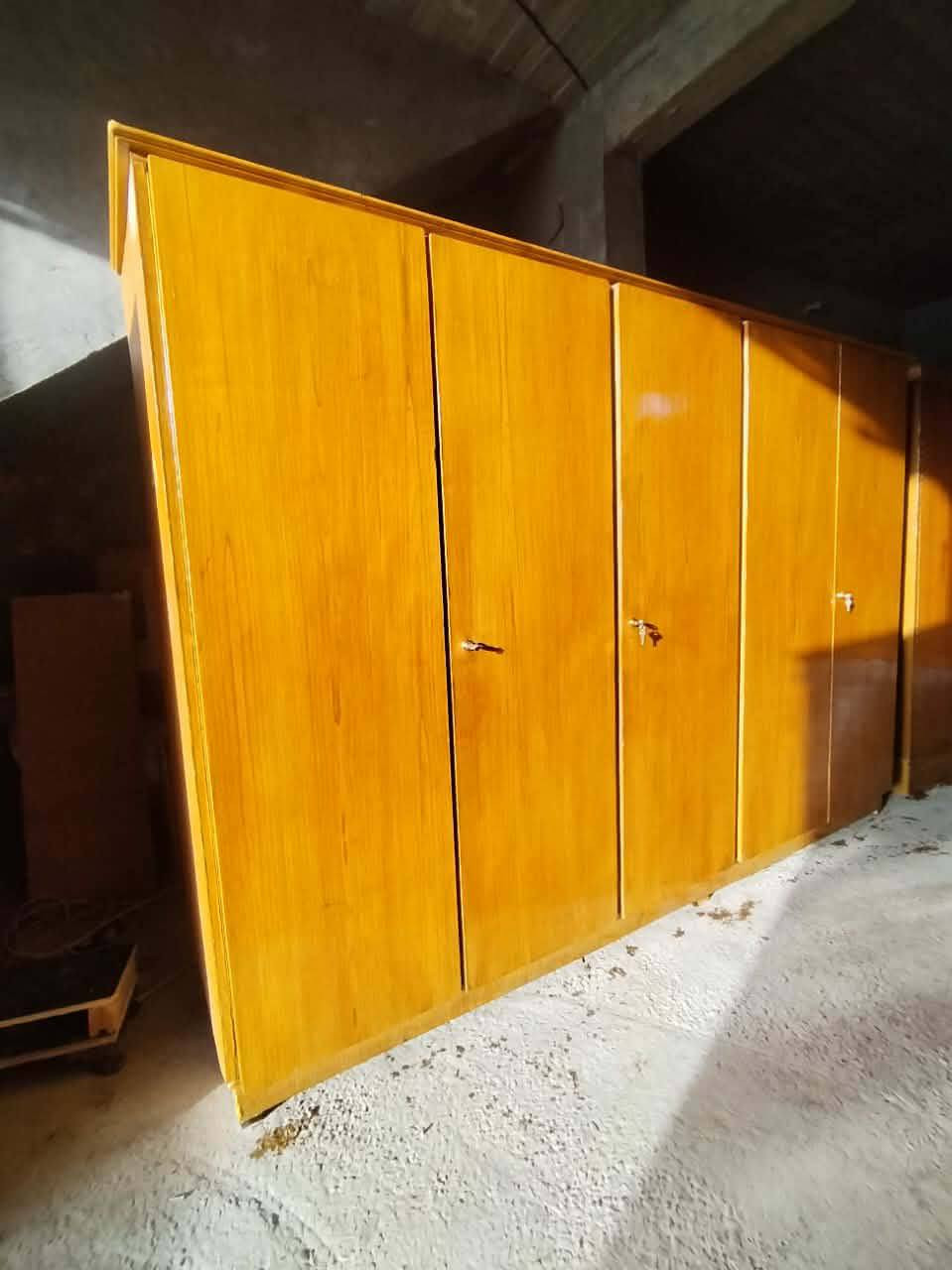 كراتير جديد ومستخدم كلمن وسعره الاتصال ع،رقم تلفون ‏‪***********‬‏ يوجد توصيل داخل تكريت والعلم وبيجي
