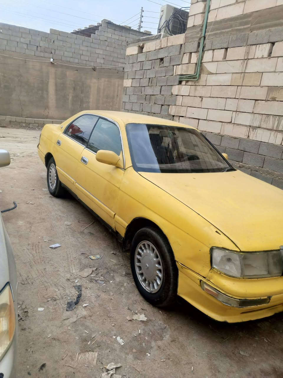 السلام عليكم بطه موديل 2000 رقم بصره راعي موجود تحويله موجود مكينه وكير وحدادي جدد ماعده بيه خربطه بل مشي ابيع هل موجود السعر 27  مكاني بصره شط لعرب *********** بي واتس اب
