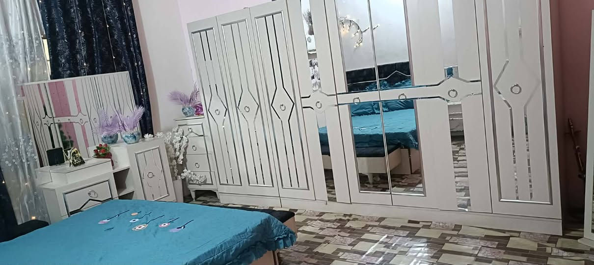 للبيع ٨ غرفه نوم تركي سعر ٦٠٠ وبيه مجال ع خاص
فلوجه شهداء قرب جامع شمري
*********** للاستفسار
