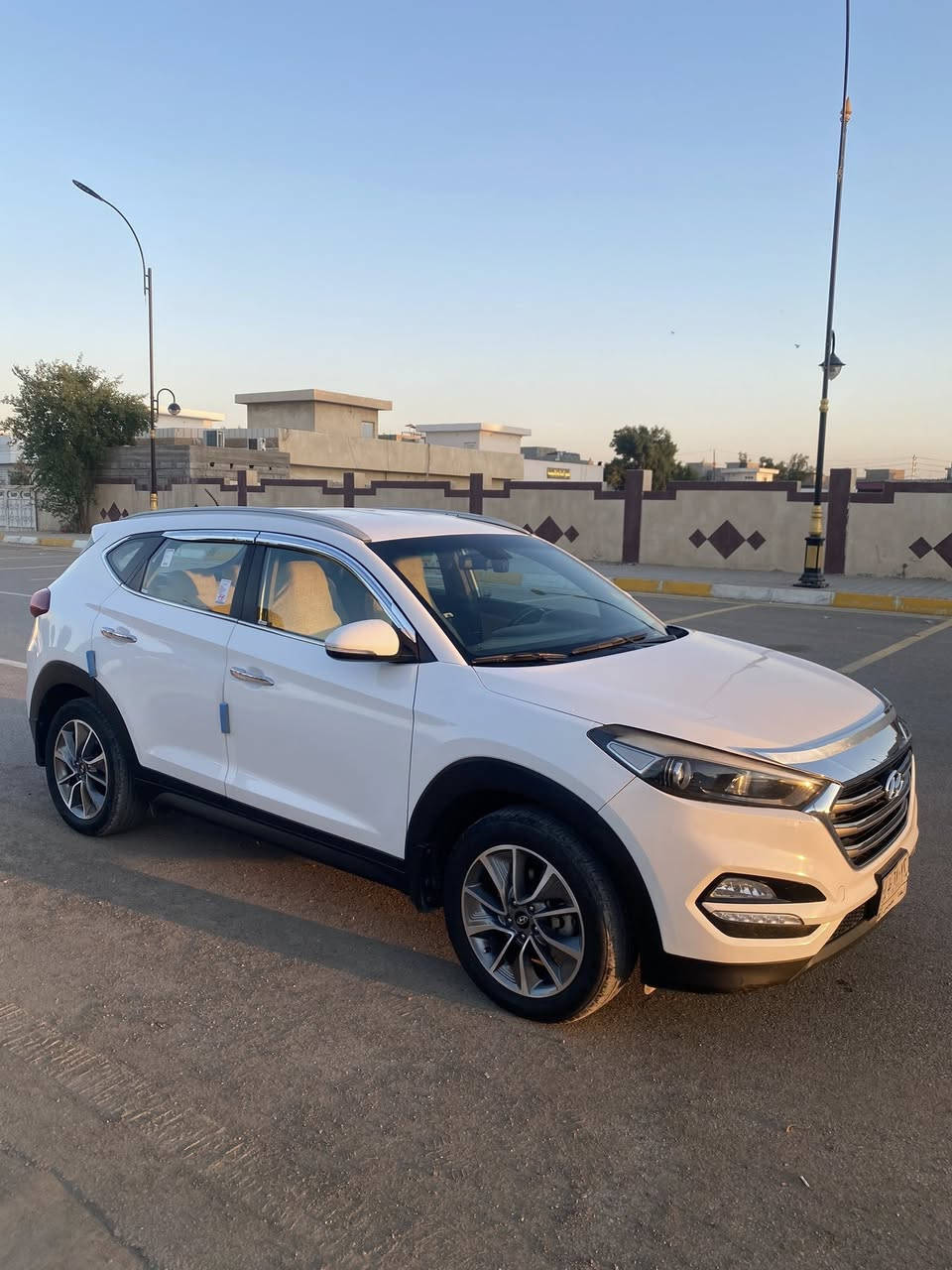 لسلام عليكم
للبيع توسان 2018

وارد كوري سايد بريك بالرجل 

رقم بغداد الماني سنوية لنهاية2028

محرك 2000 دوش

5 ويل كب 

يدات نيكل

تبريد قطعتين

حساسات خلفية

تبريد بالجكمجة

حاجب لايت دبل لد 

مري كهرباء و أشاير

تحكم ستيرن جهتين

نظام مود درايف نورمال و ايكو و سبورت 
 
شاشة  كبيرة 
  
الداخل مطعم صاج 

ماشية 76 

بطارية جديدة 

السيارة بيها بارد بل جاملغ الامامي بسيط وبيها بارد حافه  البنيد وطخه بسيطة  بل باب الخلفي  مكفولة من الصبغ والتبديل والضربة القوية 

كير و محرك مكفول برغي ما مفتوح بيهن 

السيارة بـ أسمي و شرط التحويل ثاني يوم 

السعر ١٨٣ و بيهة مجال 

العنوان  ديالى بعقوبة 

***********
